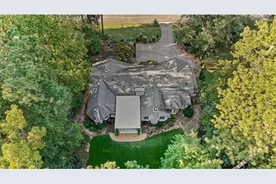 1905 Gainsborough Drive, Atlanta, GA 30341 - Photo 10