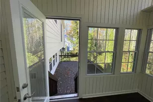 2570 Rocky Springs Dr, Marietta, GA 30062 - Photo 38