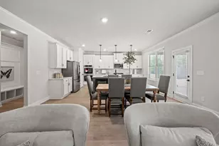 3296 Lions Ruby Ln, Atlanta, GA 30349 - Photo 14