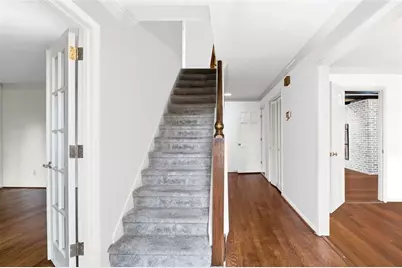 965 Heards Ferry Road, Atlanta, GA 30328 - Photo 2