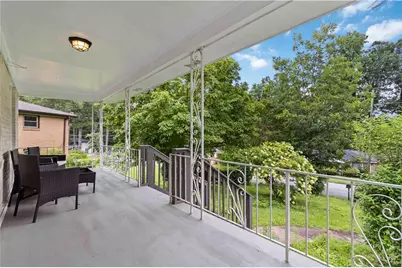 2699 Lincoln Court NW, Atlanta, GA 30318 - Photo 4