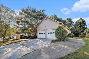 3710 Glen Ian Dr, Loganville, GA 30052 - Photo 4