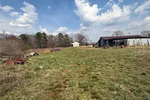 214 Homer Stephens Rd, Cornelia, GA 30531 - Photo 6