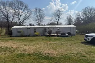 214 Homer Stephens Rd, Cornelia, GA 30531 - Photo 1