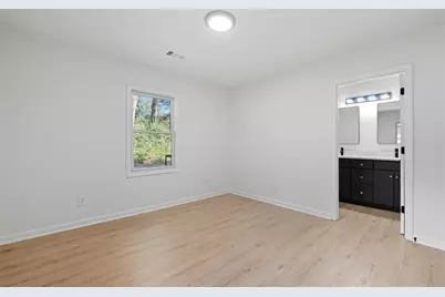 2885 Dale Creek Drive NW, Atlanta, GA 30318 - Photo 16