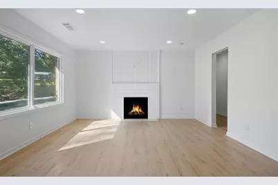 2885 Dale Creek Drive NW, Atlanta, GA 30318 - Photo 12