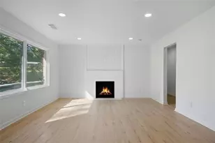 2885 Dale Creek Dr NW, Atlanta, GA 30318 - Photo 12