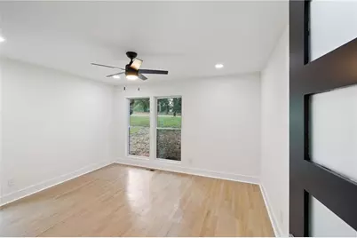 621 Hammond Drive, Atlanta, GA 30328 - Photo 8