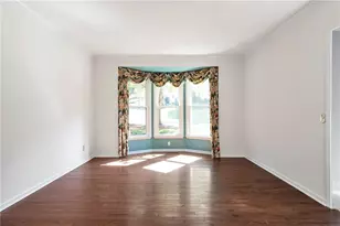 1895 Oak Tree Hollow, Alpharetta, GA 30005 - Photo 4