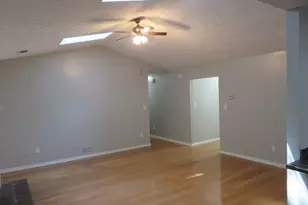 1486 Carriage Ln, Jonesboro, GA 30238 - Photo 4