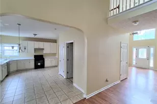 7365 Royale Ln, Riverdale, GA 30296 - Photo 8