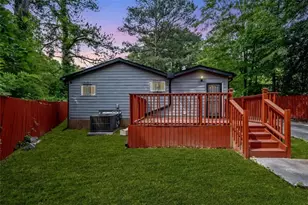 3479 Thompson Dr NW, Atlanta, GA 30331 - Photo 10