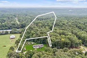 176 Whitetail Trl, Jefferson, GA 30549 - Photo 1