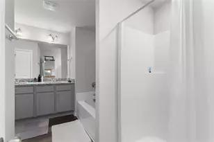 9122 Golfview Cir, Covington, GA 30014 - Photo 8