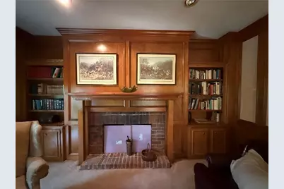 4651 Deep Creek Drive NE, Sugar Hill, GA 30518 - Photo 8