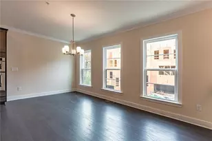 883 Stone Crest Rd, Atlanta, GA 30324 - Photo 4