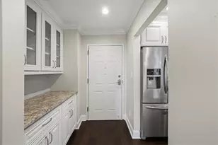 300 Johnson Ferry Road NE, Atlanta, GA 30328 - Photo 2