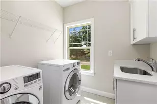 3953 Forrest Ct, Atlanta, GA 30341 - Photo 36