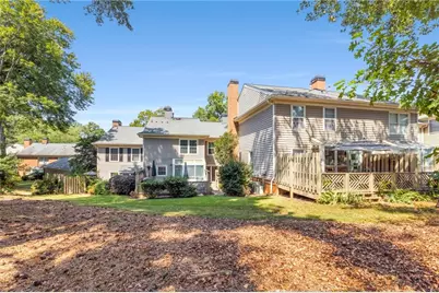 109 Mount Vernon Circle, Sandy Springs, GA 30338 - Photo 4