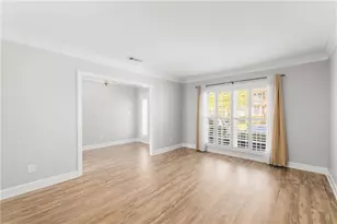 109 Mt Vernon Cir, Sandy Springs, GA 30338 - Photo 8