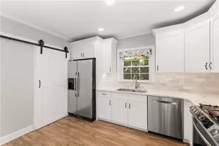 109 Mt Vernon Cir, Sandy Springs, GA 30338 - Photo 14