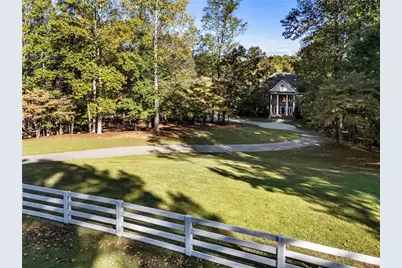 15385 Tullgean Drive, Alpharetta, GA 30004 - Photo 2