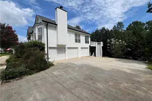 4715 Deer Crossing Ct, Flowery Branch, GA 30542 - Photo 2