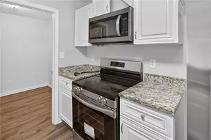 210 Riveredge Way, McDonough, GA 30252 - Photo 14