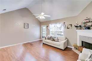 1035 Brushystone Dr, Loganville, GA 30052 - Photo 4