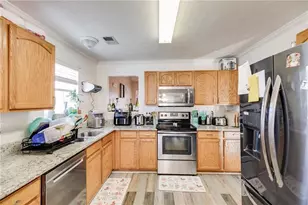 1035 Brushystone Dr, Loganville, GA 30052 - Photo 8