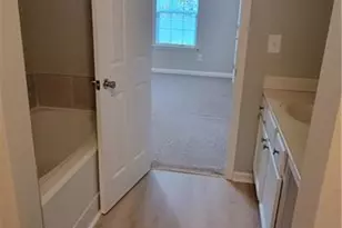 2743 Heathrow Dr, Lawrenceville, GA 30043 - Photo 34