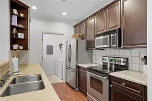 2306 Stratford Commons, Decatur, GA 30033 - Photo 12