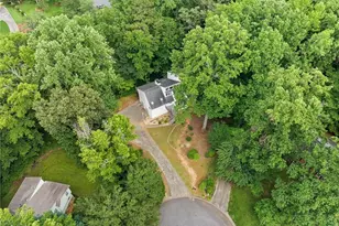 4528 Lashley Ct NE, Marietta, GA 30068 - Photo 2