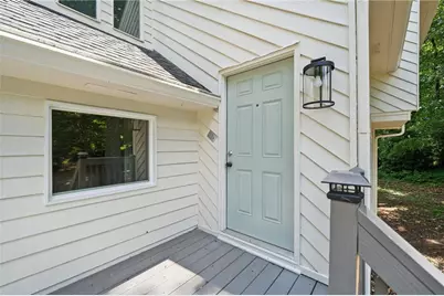 4528 Lashley Court NE, Marietta, GA 30068 - Photo 4