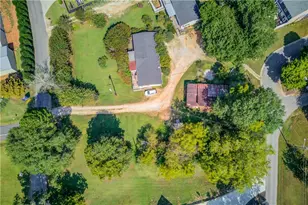 6184 Mitchell St, Flowery Branch, GA 30542 - Photo 20