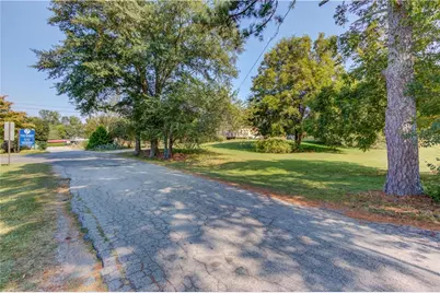 6184 Mitchell Street, Flowery Branch, GA 30542 - Photo 30