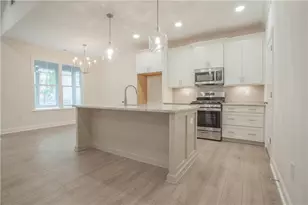 390 Maple View, Carrollton, GA 30117 - Photo 4