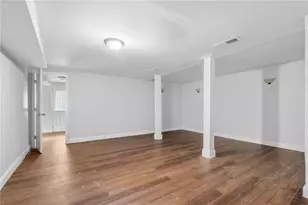 479 Larchmont Cir NW, Atlanta, GA 30318 - Photo 18