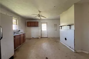 369 Cavender Ln, Bowdon, GA 30108 - Photo 4