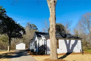 292 E Johnson St, Temple, GA 30179 - Photo 4