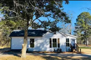 292 E Johnson St, Temple, GA 30179 - Photo 1