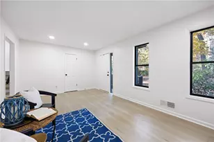 3292 Holly Mill Ct, Marietta, GA 30062 - Photo 10