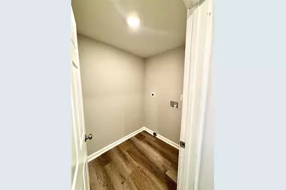 2571 Elliott Street NW, Atlanta, GA 30318 - Photo 16