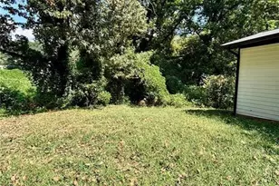 2571 Elliott St NW, Atlanta, GA 30318 - Photo 50