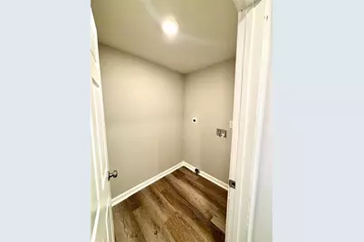 2571 Elliott Street NW, Atlanta, GA 30318 - Photo 16