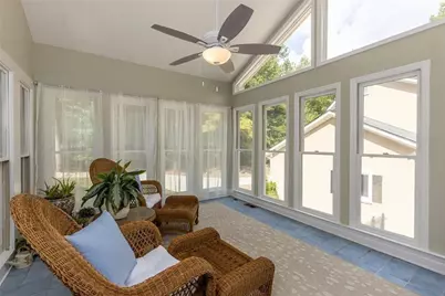 2010 Stonehedge Road, Roswell, GA 30075 - Photo 14