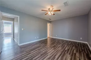 1028 Huntington Trce SE, Smyrna, GA 30082 - Photo 8