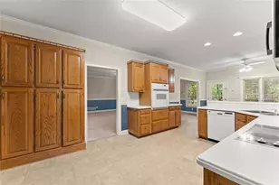 6655 Windvane Point, Clermont, GA 30527 - Photo 16