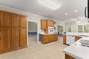 6655 Windvane Point, Clermont, GA 30527 - Photo 16