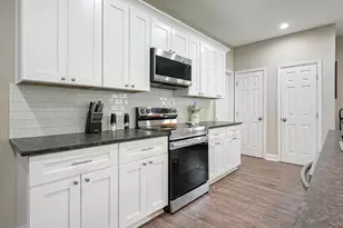 120 E Killian St, Canton, GA 30114 - Photo 16